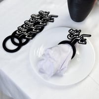 6 مسكات مناديل