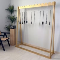 استاند عبايات (ذهبي) مع 10 معلاق شفاف