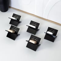 5 حاملات حلا وتمر