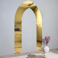 ديكور مصلى ذهبي