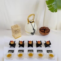 مجموعة 5 قواعد كاسات و 5 حاملات تمر