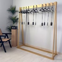 استاند عبايات (ذهبي)مع 10معلاق اسود