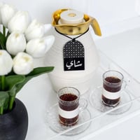 تعليقة شاي أسود