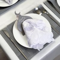 مسكة مناديل - مفارش رصاصي