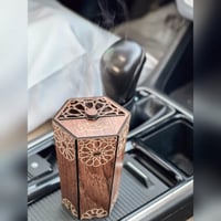 مبخرة سيارة + تعليقة الفخامة