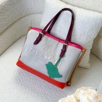 توزيعات تعليقة شنط - 20 توزيعة و10 شنط