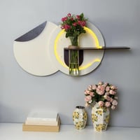 ديكور جداري وفازة