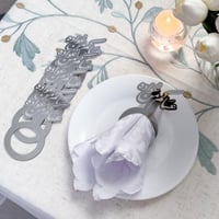 6 مسكات مناديل