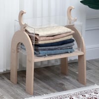 منظم سجاد خشبي