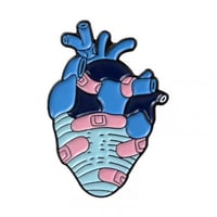 Plaster-Heart Pin