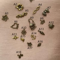 كمامة اوف وايت قماش بفلتر