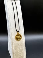 جنيه ذهب ميني ماوس عيار 24 بي تي سي بوزن 4.35 غرام...