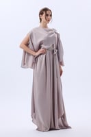 فستان سهرة قماش اورجانزا مزين باكسسوار بالكتف