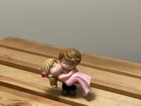 دمى صغيرة لشمع الجل الشفاف