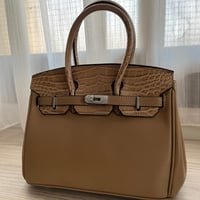 Birken Bag khaki بيركن ( رمادي وبيج )بجلد التمساح...