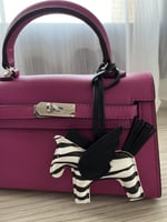 khaki Bag fushiميني كيلي ( فوشي)بالحجم الوسط