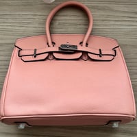 Birken Bag baby pink بيركن ( وردي) بالحجم الوسك 25...
