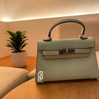 Green khaki Bag | ميني كايلي (شنطة تيفاني) بالحجم...