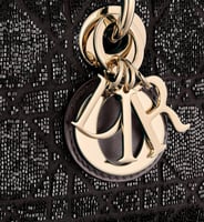 شنطه صغيره من قماش دي جوي من ديور