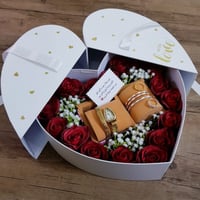 هدايا نسائية شكل قلب ماركة بلغري