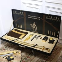 هدايا ملكية سيف وبشت فاخرة vip