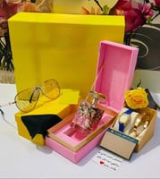 بوكس هدايا عيد واج للنساء