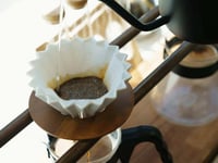 قمع Origami مع حامل خشبي مقاس S(01)