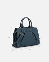 شنطة نسائية أنيقة مع ساعة تكمل إطلالتك