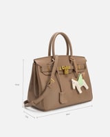 شنطة نسائية بتصميم كلاسيك بلون بني