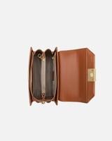 شنطة نسائية من الجلد بلون بني