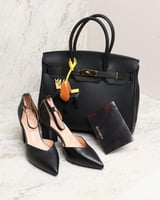 طقم هدية نسائي شنطة وحذاء بتصميم فاخر