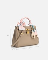 شنطة نسائية من الجلد بلون بني ترابي