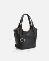 شنط نسائية بتصميم عصري بلون أسود