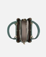 شنط نسائية لكل يوم بلون أخضر