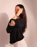 ساعة نسائية من الفي بلون ذهبي