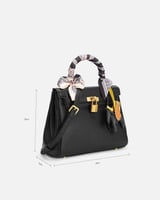 شنطة نسائية من الجلد بلون أسود