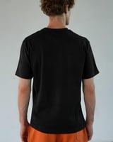 تي شيرت رجالي قطن بلون أسود