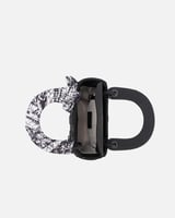 شنطة نسائية بجلد بارز بلون أسود