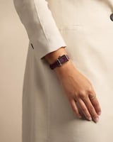 ساعة نسائية جلد من الفي