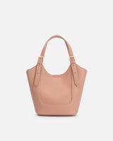 شنط نسائية بتصميم عصري بلون وردي