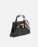 شنطة نسائية من الجلد بتصميم أنيق