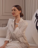 ساعة نسائية من الفي بلون فضي