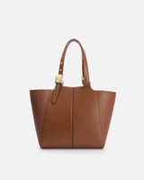 شنطة نسائية باللون البني