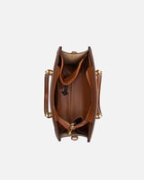 شنطة نسائية واسعة بلون بني