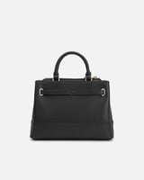 شنطة نسائية كلاسيك باللون الأسود