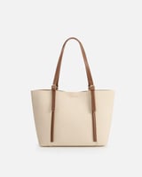 شنطة نسائية جلد بلون بني وبيج