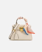 شنطة نسائية من الجلد بتصميم أنيق