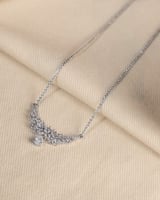 سلسال نسائي فاخر بلون فضي