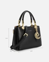 شنطة نسائية باللون الأسود