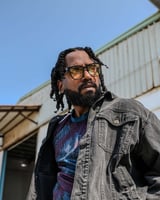 نظارة شمسية بتصميم كلاسيك